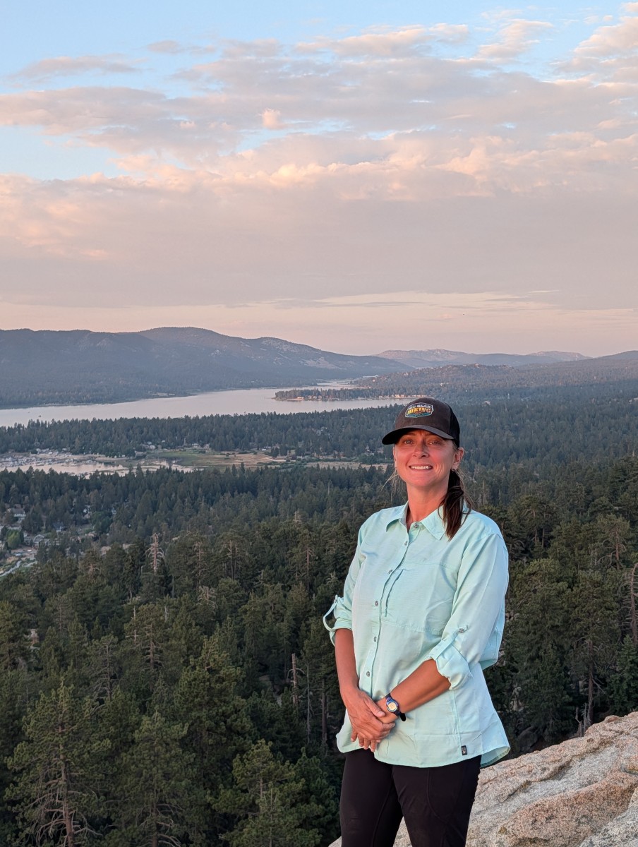 shauna big bear hiking adventures on rock overlook in big bear california